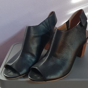 Open toe leather heels